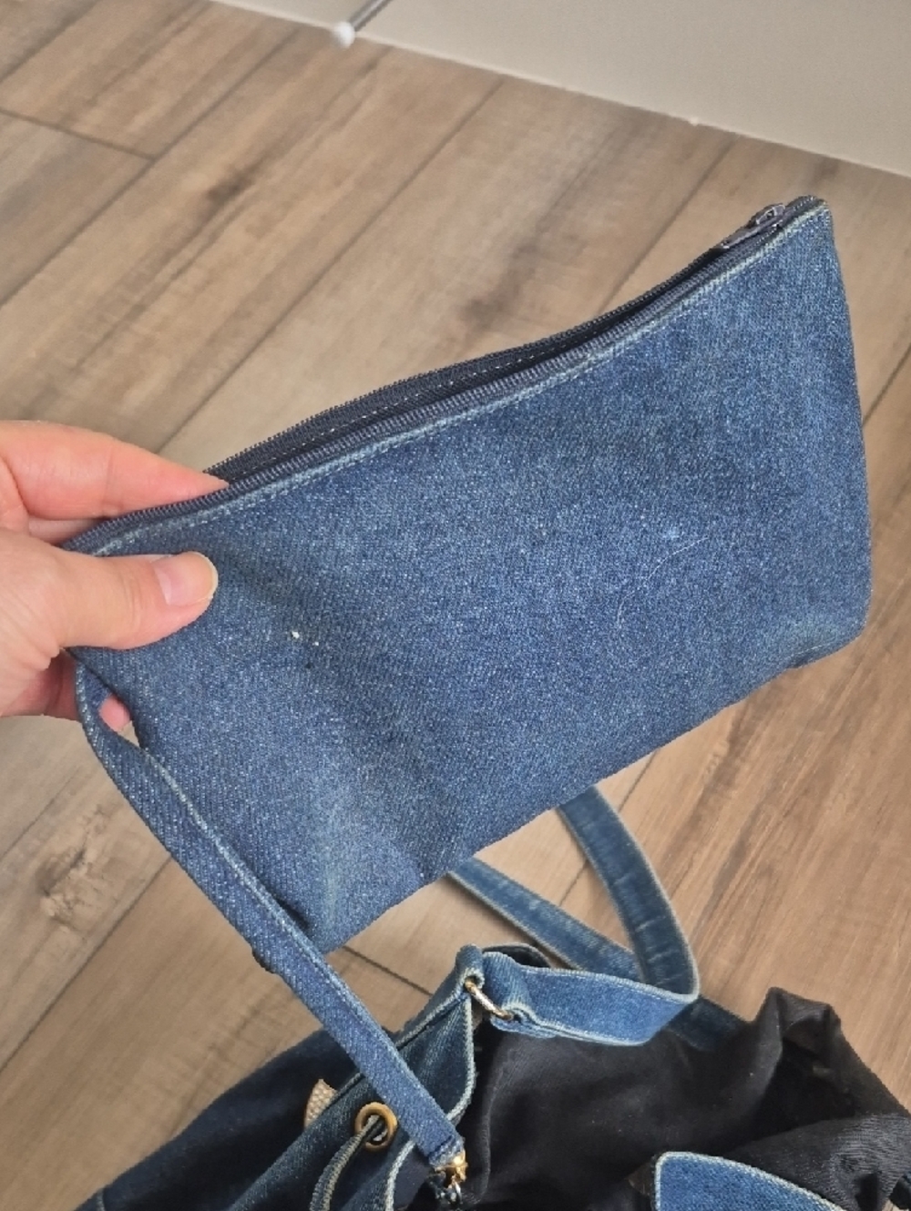 Sepcoeur Paris Denim Bucket Drawstring Bucket Bag with Heart Studs - Blue - Picture 6 of 15